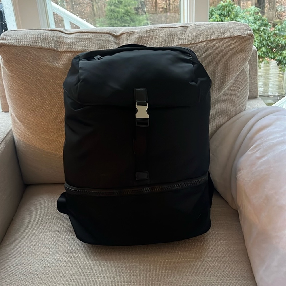 Lululemon backpack